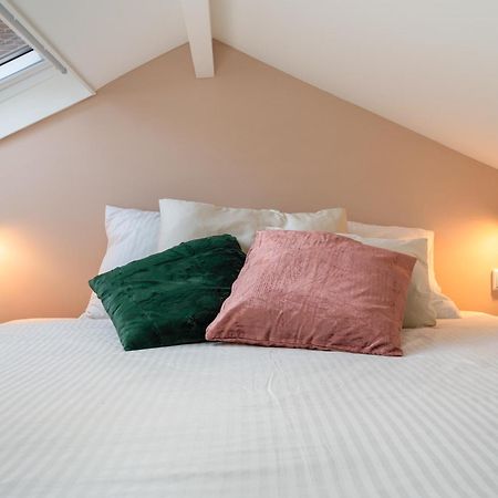 Luxury Fully Equipped Studio - Centrally Located Apartamento Huizen Exterior foto
